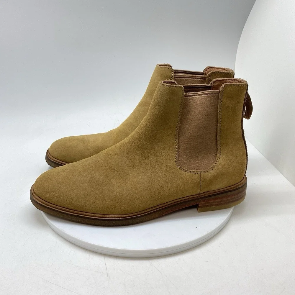 Clarks Clarkdale Gobi Chelsea Ankle Boot Mens 8.5 M 21621 Brown Suede Crepe Sole